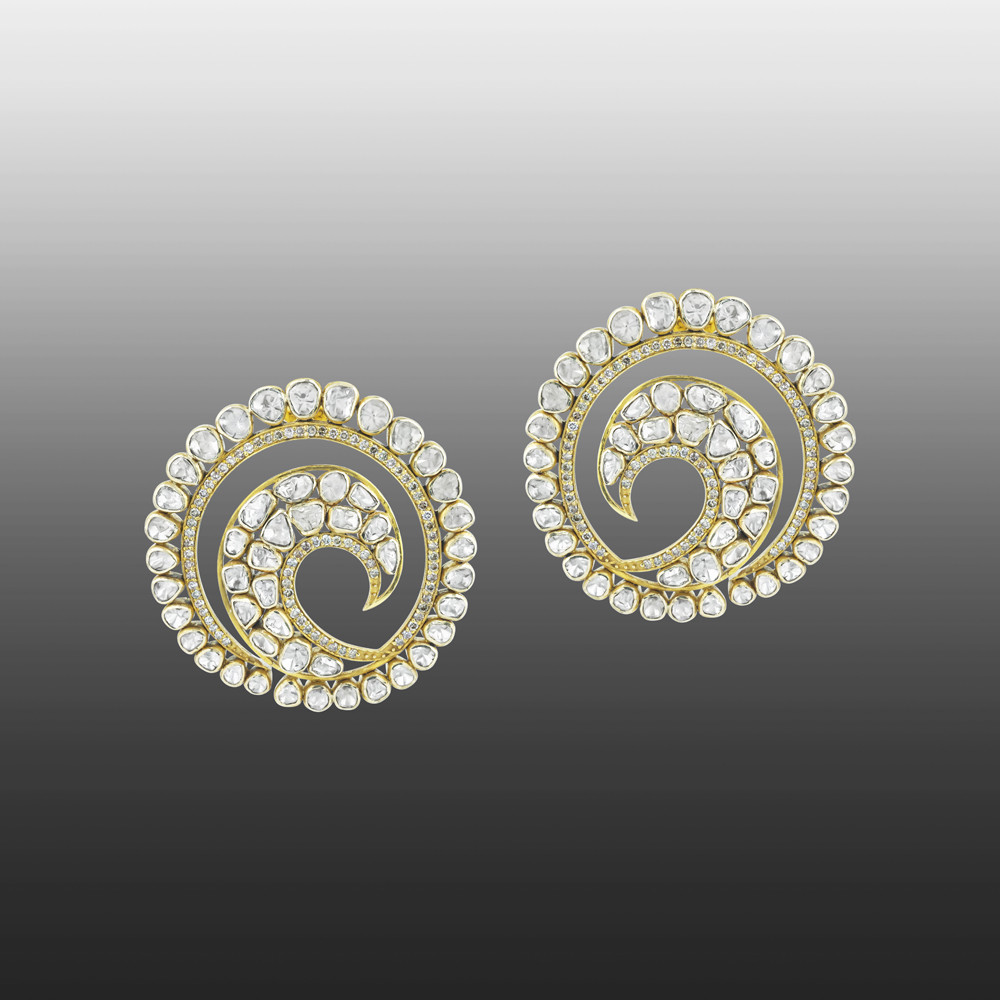 Polki Stud Earrings with Swirl Pattern